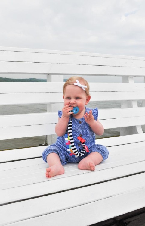 Zawieszka do smoczka kontrastowa Mom's Care