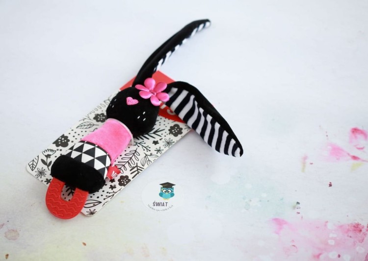 Króliczka Mom's Care - Kontrastowa przytulanka z gryzakiem dla dzieci Świat Mądrego Dziecka