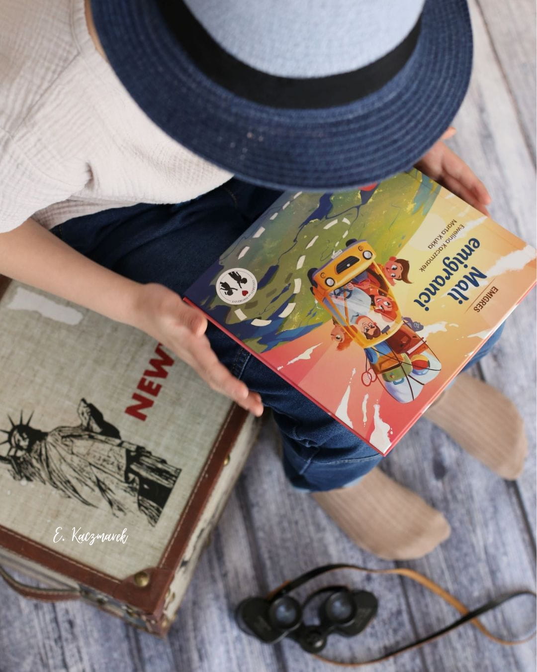 Emigres. Mali emigranci - książka o emigracji dla dzieci 5+ , Ewelina Kaczmarek