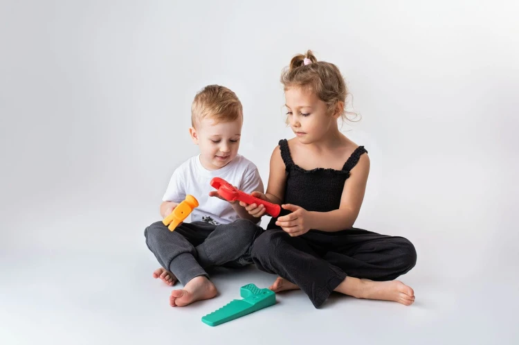 Narzędzia pastelowe Mom's Care - Zabawka sensoryczna dla dzieci